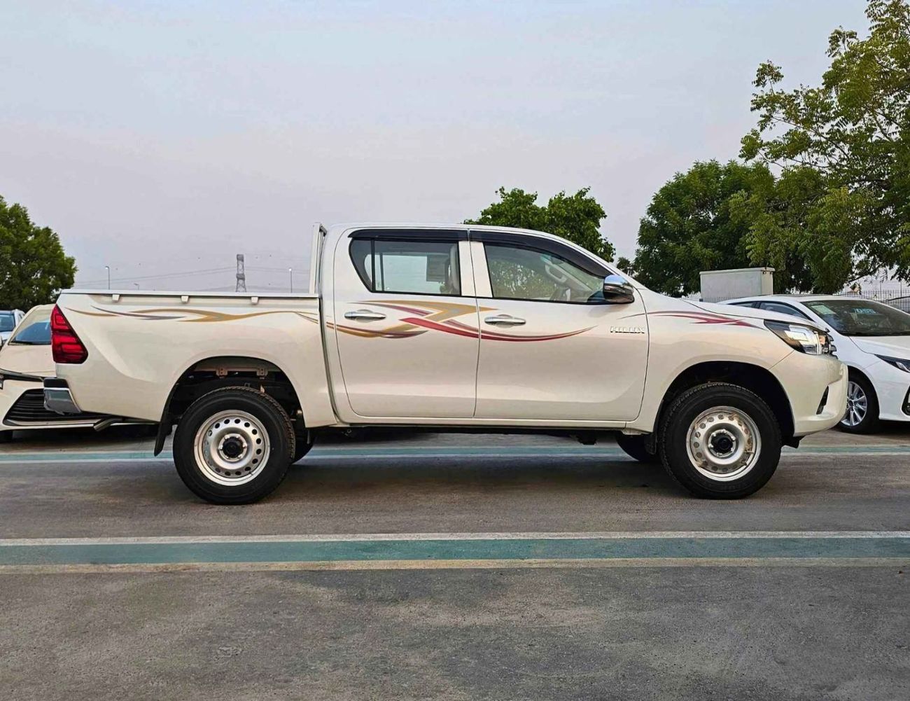 تويوتا هيلوكس NARROW BODY DOUBLE CABIN / 2.4L DIESEL M/T 4WD /  POWER WINDOWS / CODE#HMD