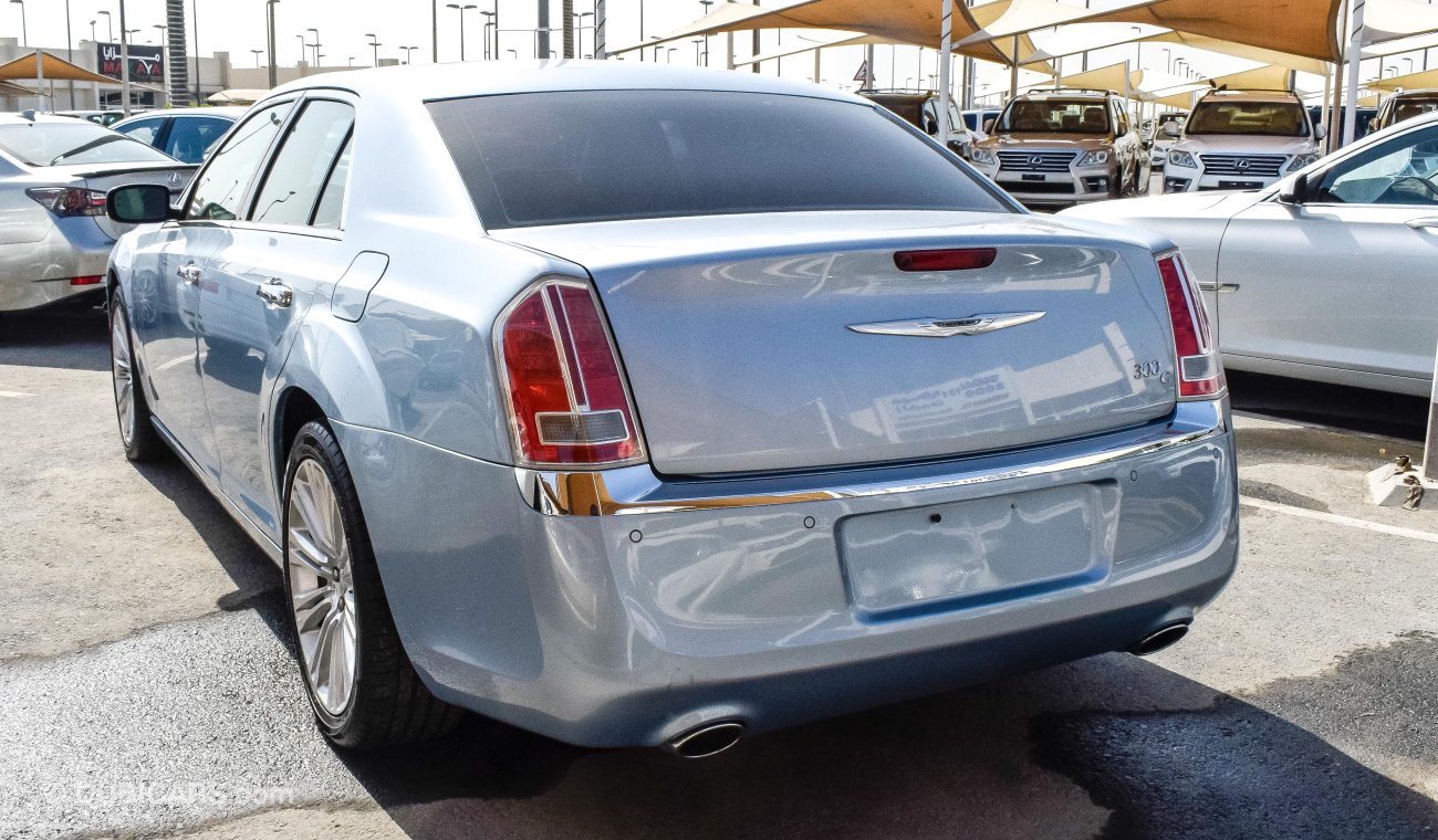 كرايسلر 300 C