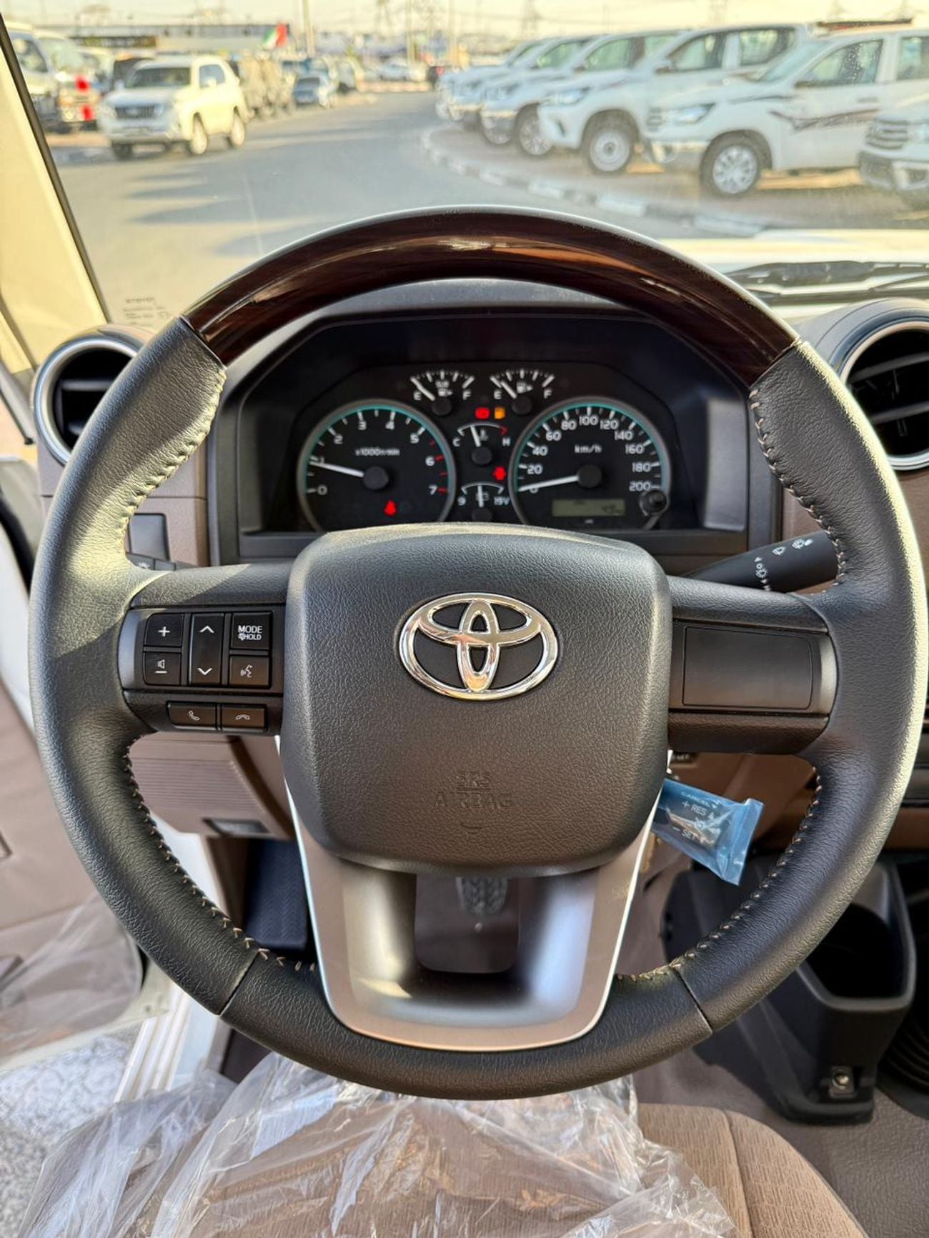 تويوتا لاند كروزر 70 LC79 LX Toyota Land Cruiser (70 Series) (GRJ79) 4.0L SC MT 2025