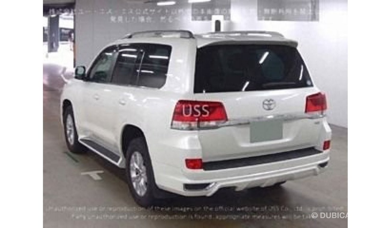 تويوتا لاند كروزر RIGHT HAND JAPAN 2020 Toyota Landcruiser AX 7 seater with sunroof 4.6 Petrol Auto low kms Japan impo