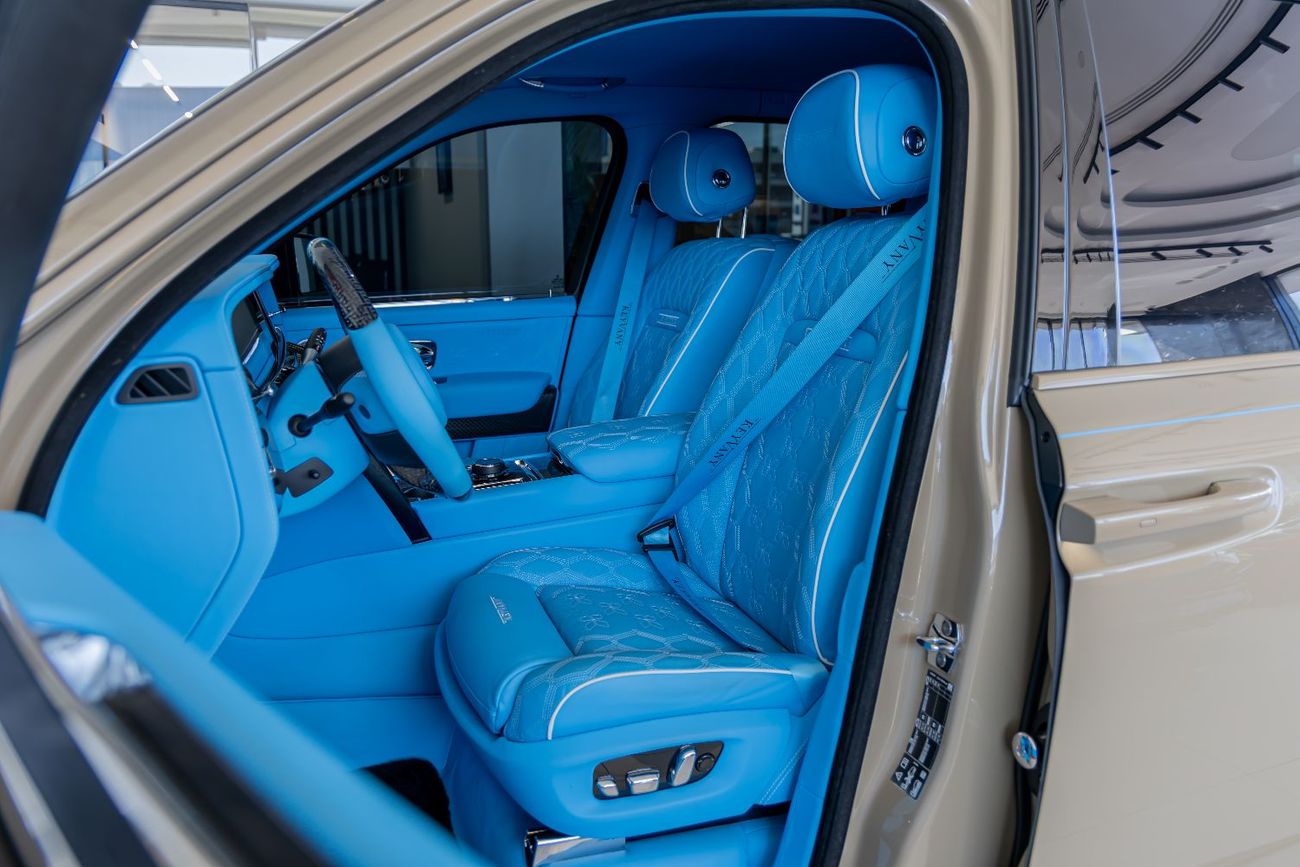 رولز رويس كولينان ROLLS ROYCE COLLINAN - 2025 - BY KEYVANY - 1 OF 1  PERFECT CONDITION - BLACK BADGE