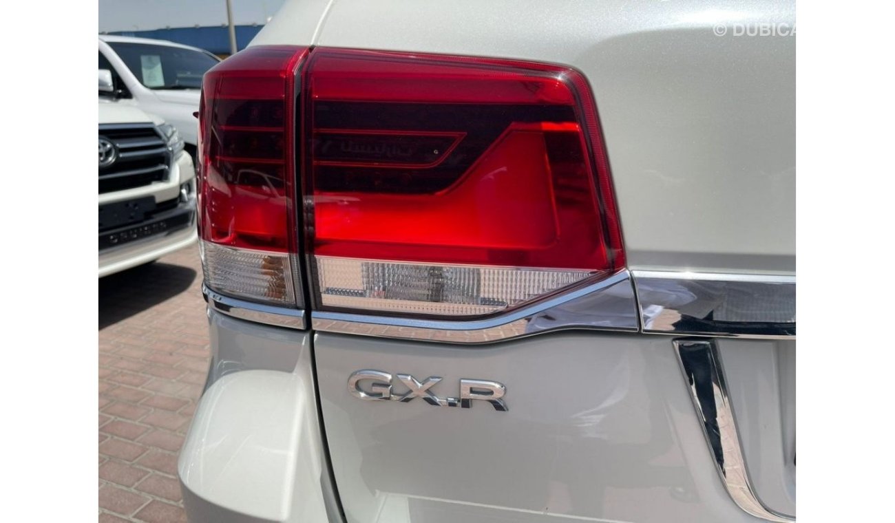 Toyota Land Cruiser GXR GXR V8