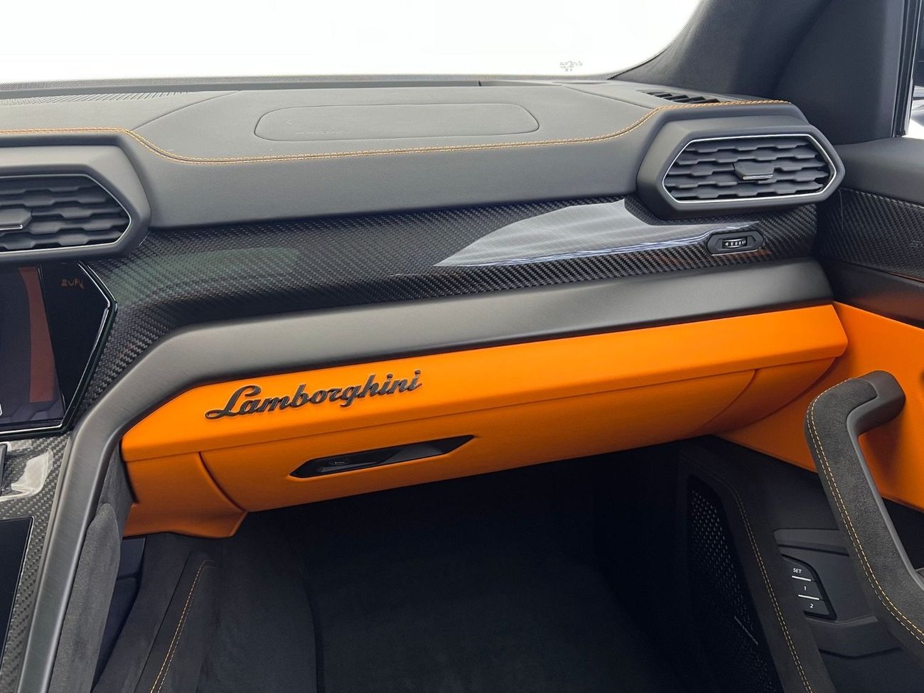 لامبورغيني اوروس S 4.0T V8