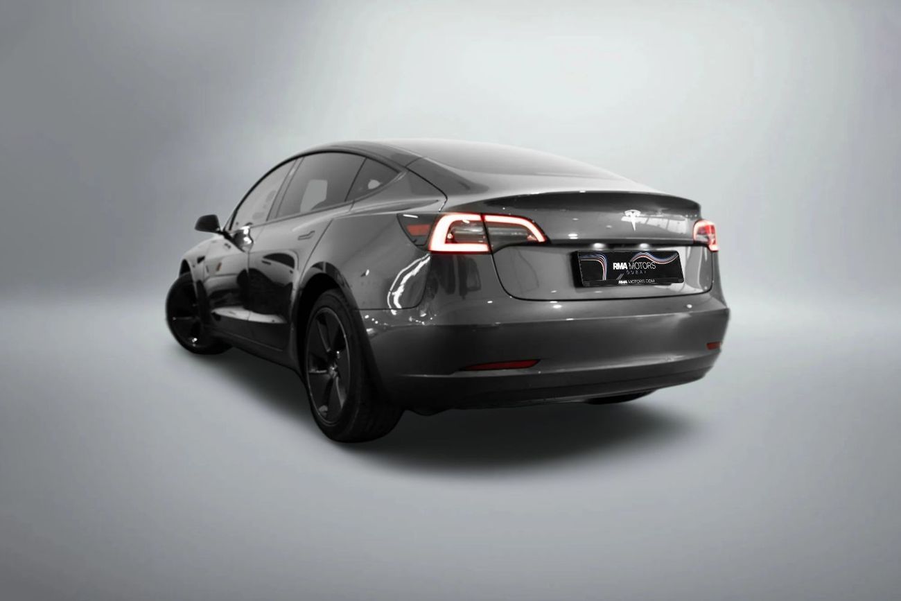 Tesla Model 3 RWD