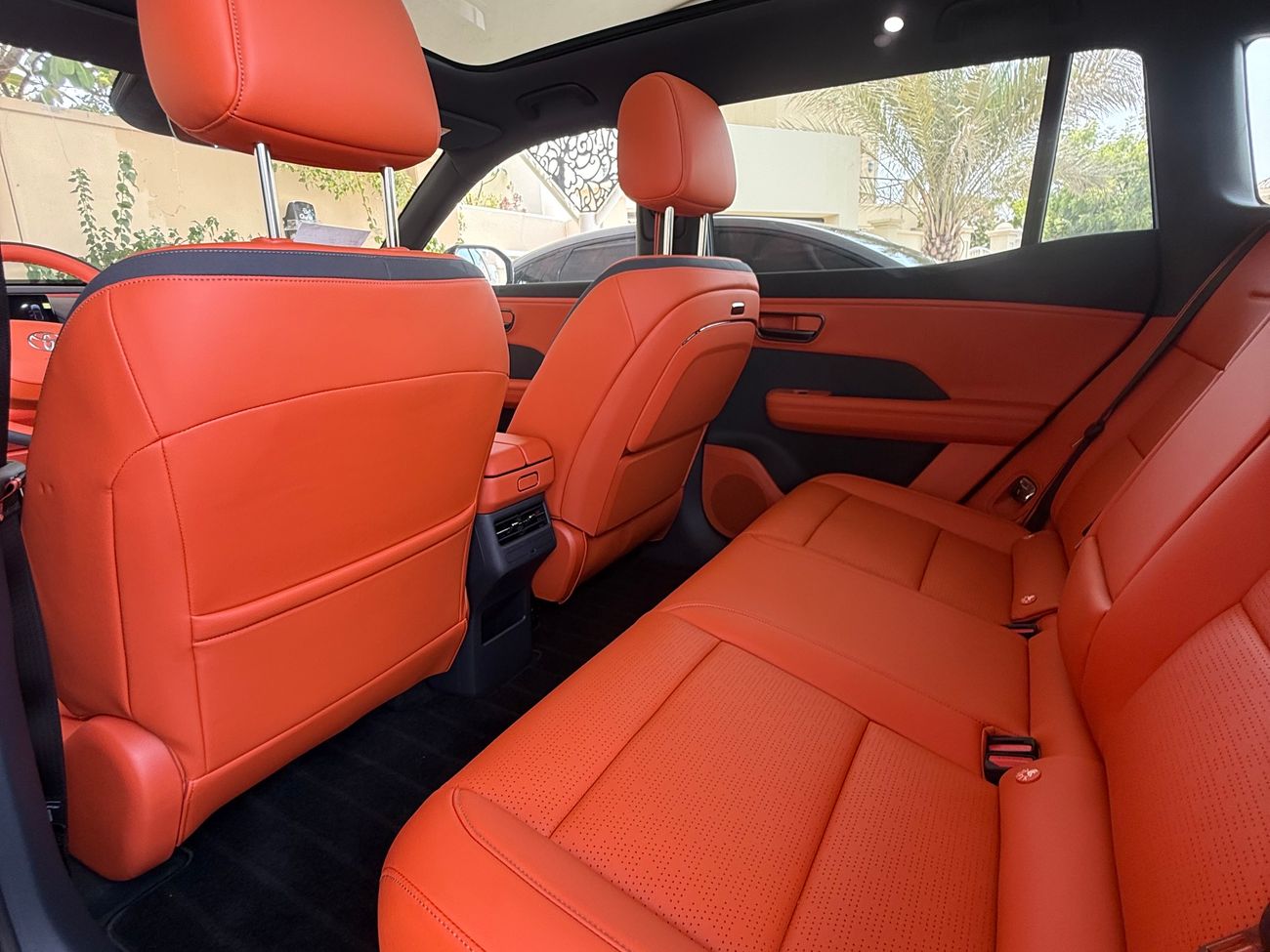 تويوتا BZ3X Toyota BZ3X 610 Max custom edition w/carplay and android auto Car is registered and ready for transf