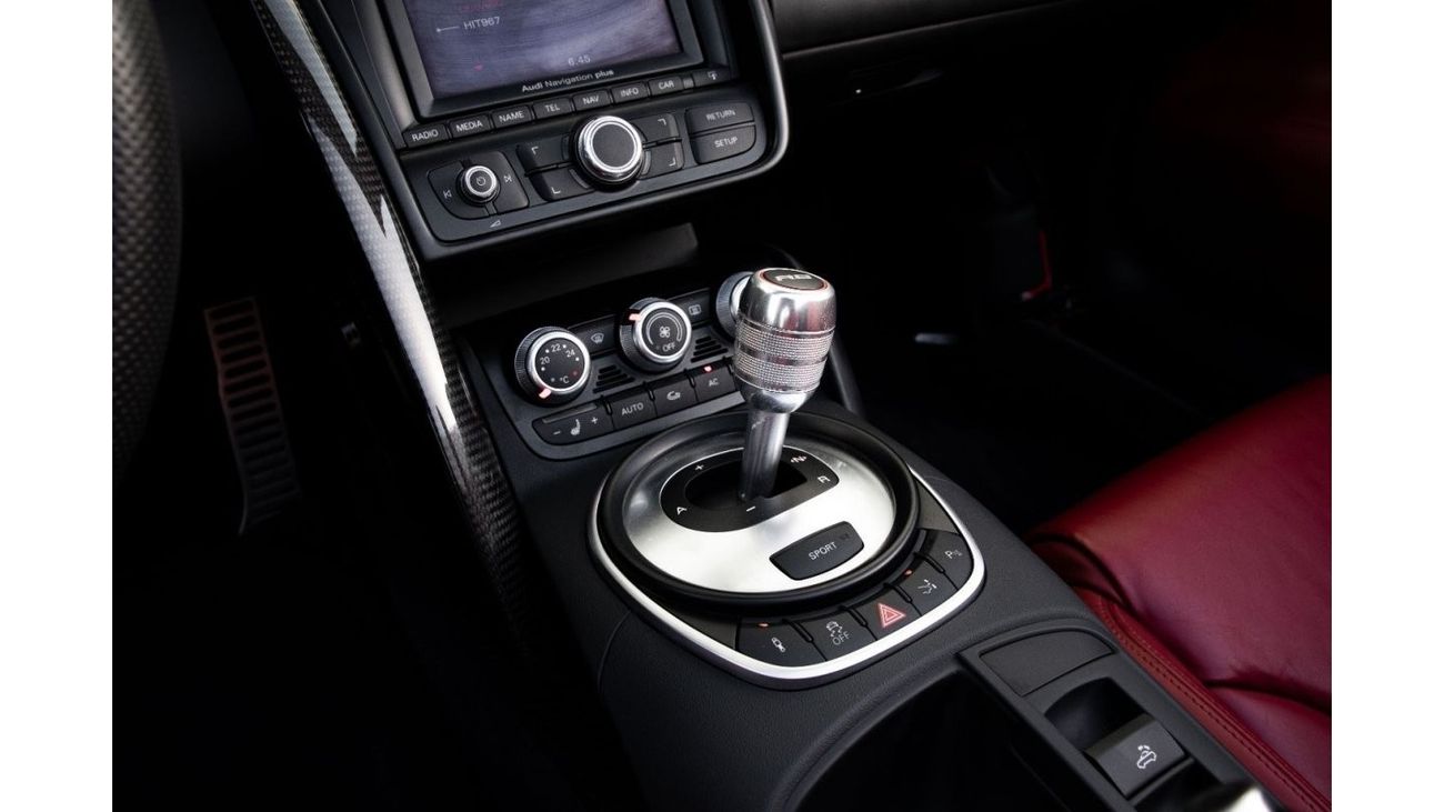 Audi R8 Spyder FSI 5.2L |  Low Mileage