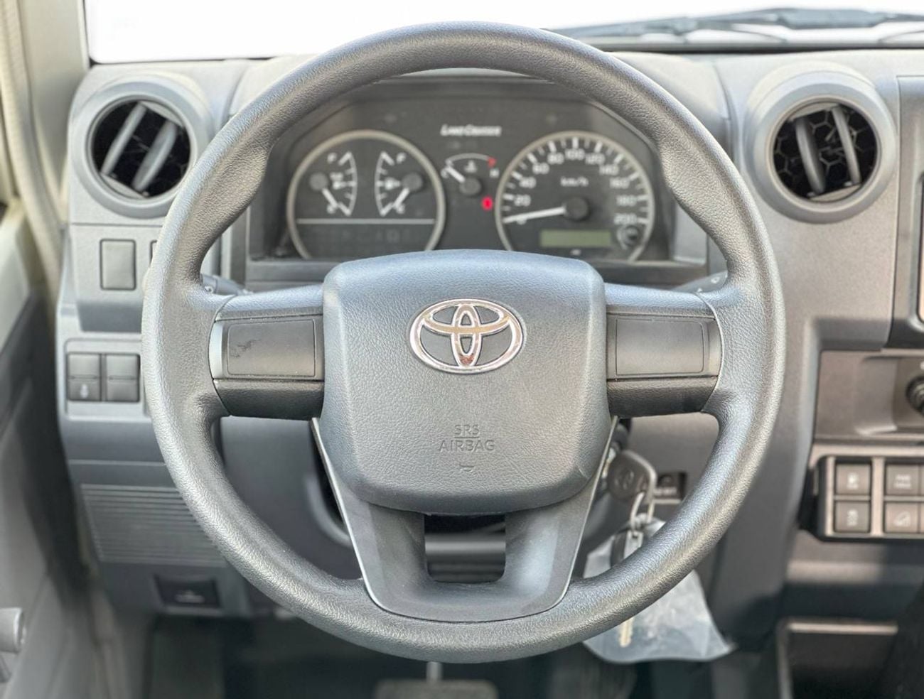 Toyota Land Cruiser 70 LC 78 HARDTOP 2.8L AT Hardtop LC78 2.8L DSL A/T // 2026 // STD Option With Manual Window // Special