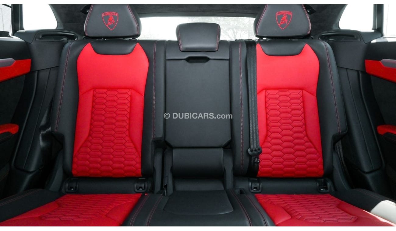 Lamborghini Urus 4.0T Lamborghini Urus | Perfect Condition with Warrant and service contract | Full Carbon Interior 2