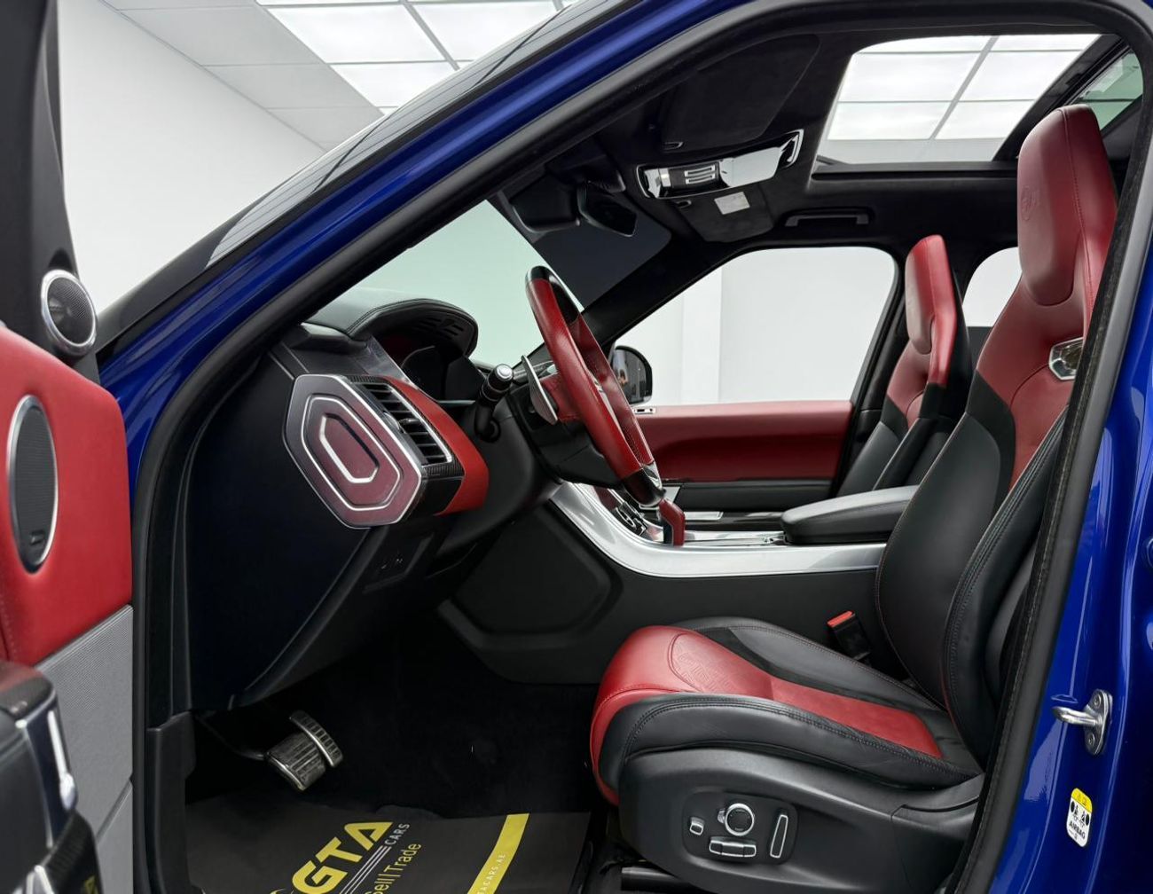 لاند روفر رينج روفر سبورت SVR 5.0L (575 HP) AWD 2021 Range Rover Sport SVR, 2026 RR Warranty, Fully Loaded, Excellent Conditio