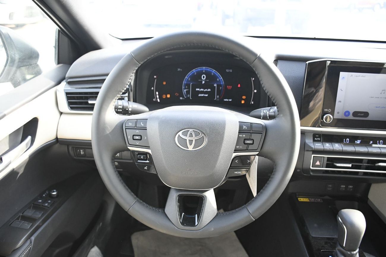 تويوتا كامري 2.5L LE Petrol GCC (Ready Stock)