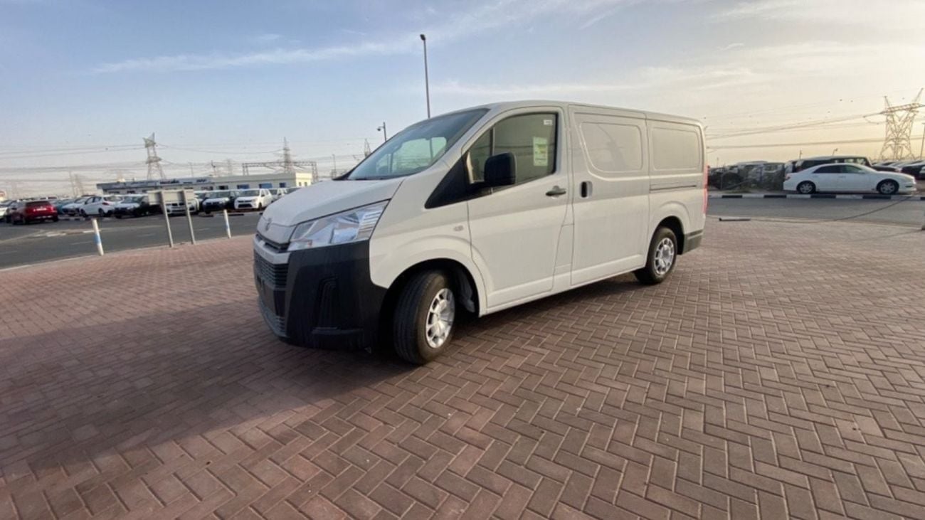 تويوتا هاياس BRAND NEW CARO VAN 2022 5 DOORS FOR EXPORT ONLY