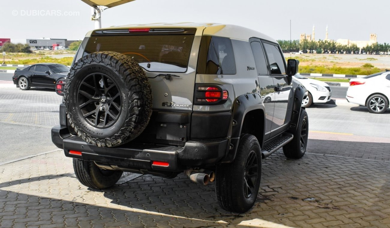 Toyota FJ Cruiser