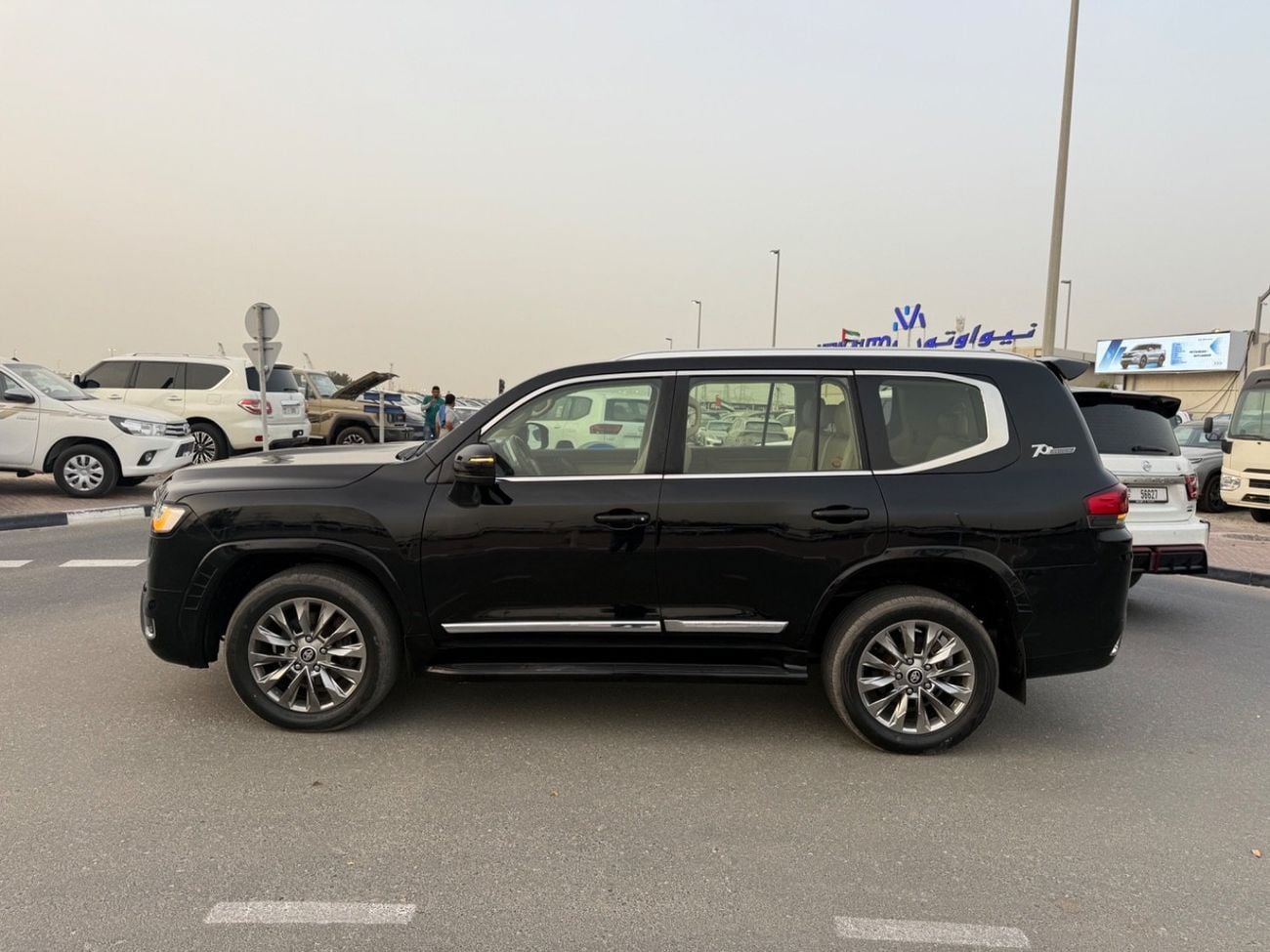 Toyota Land Cruiser SAFARI 2019 LAND CRUISER GXR V6/4.0 FACELIFTED 2025 EXCELLENT CONDITION GCC