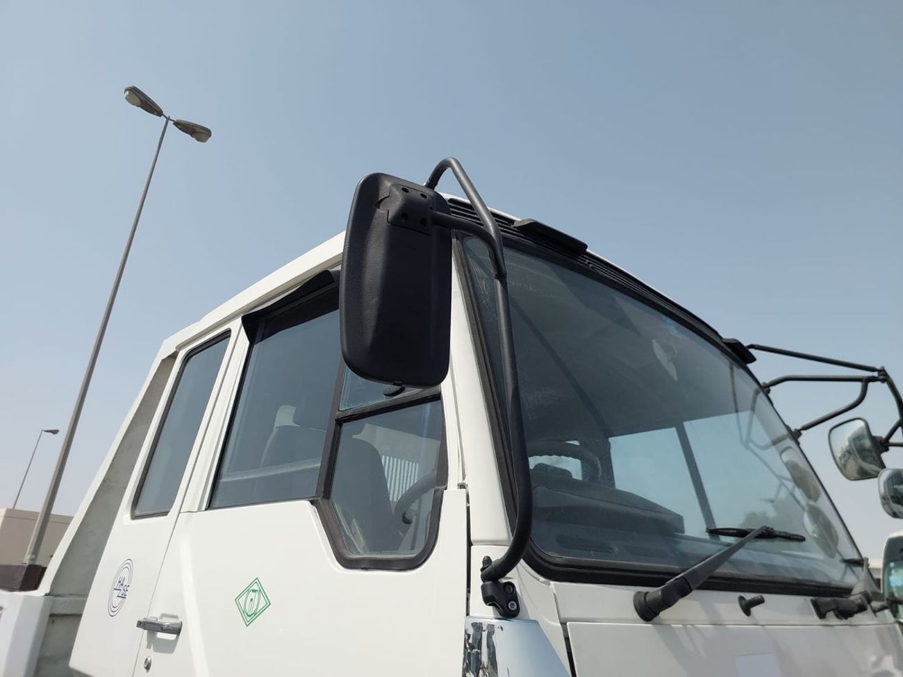 Mitsubishi Fighter (RAMADAN OFFER) MITSUBISHI FIGHTER TRUCK RHD 1990 MODEL 7.5 L DIESEL MANUAL(PM40032)