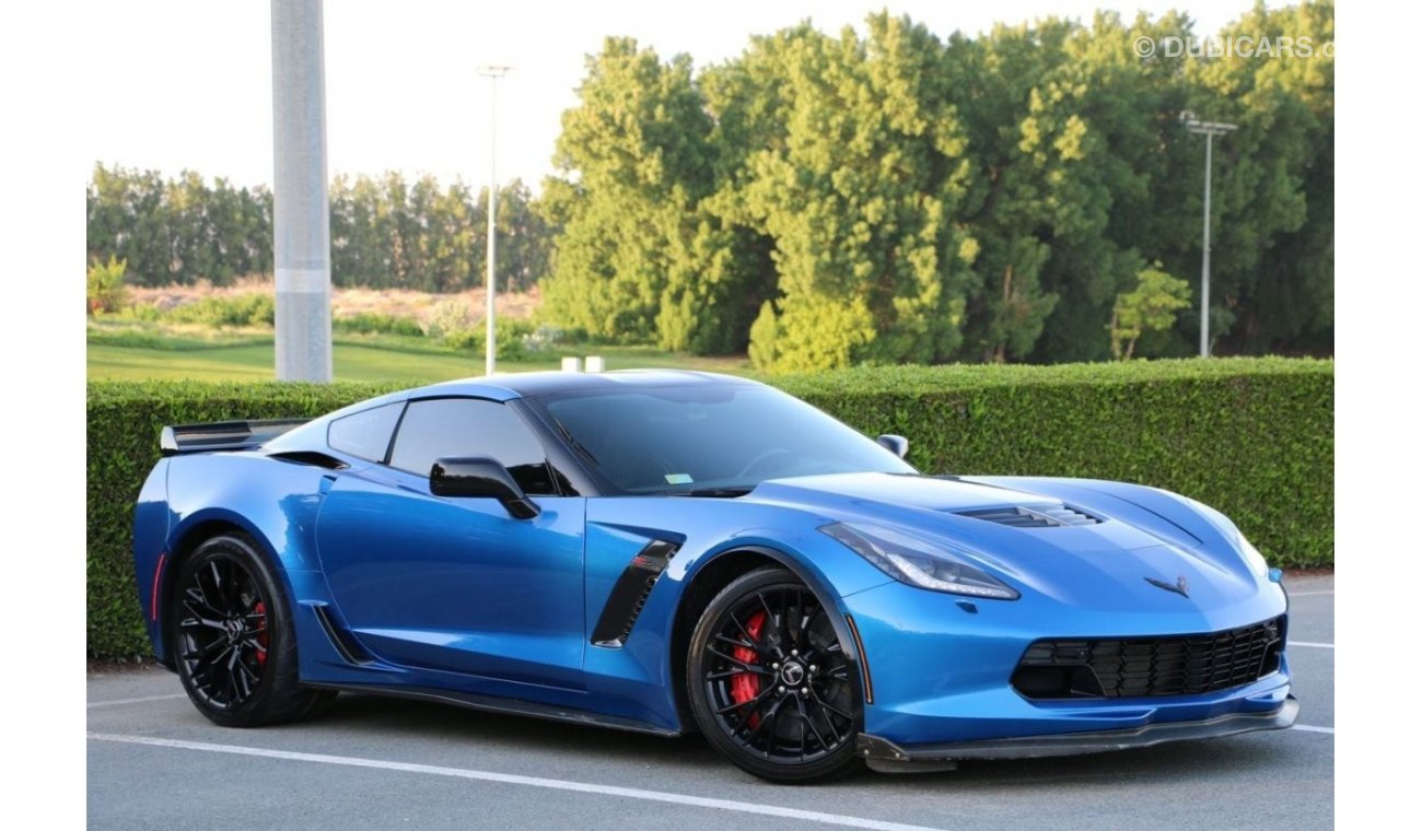 Chevrolet Corvette C7 Z06 CHEVROLET CORVETTE C7 ZO6 GCC 2016 FULL OPTION FULL CARBON FIBER MANUEL GEAR  PERFECT CONDITI