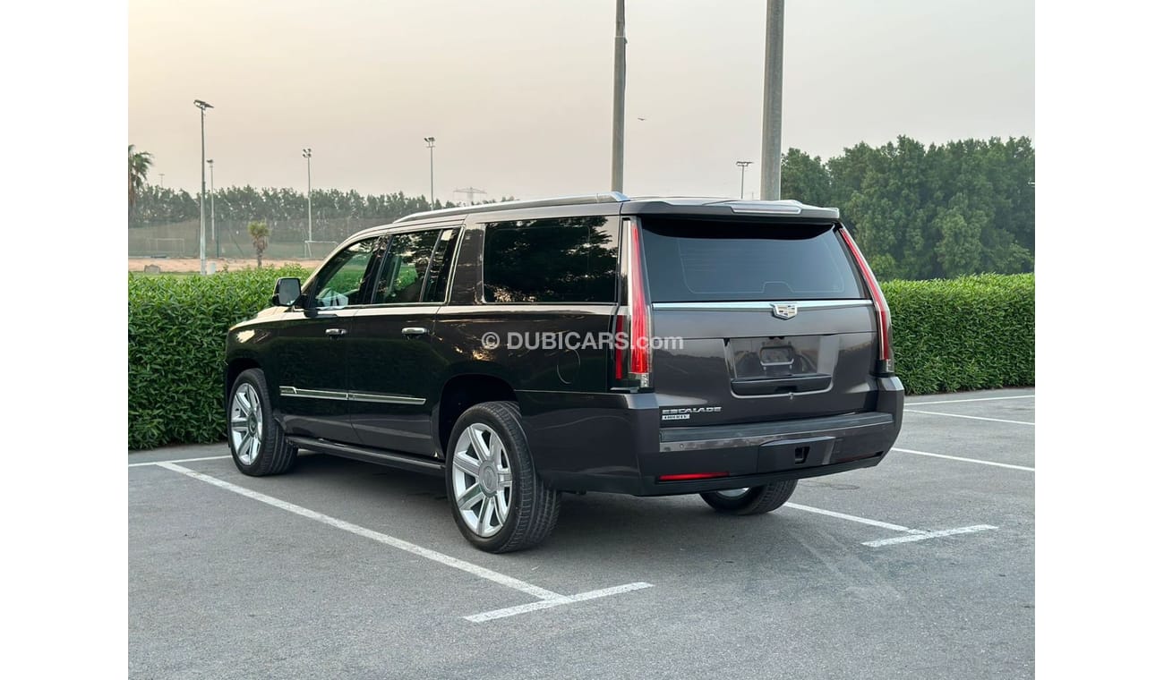 Cadillac Escalade Escalade ESV Platinum 2015 GCC // 2keys // Accident free // Perfect condition