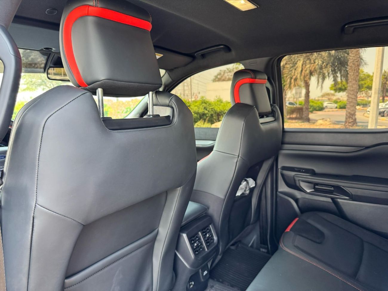 Ford Ranger Raptor GCC SPEC UNDER WARRANTY AND SERVICE CONTRACT