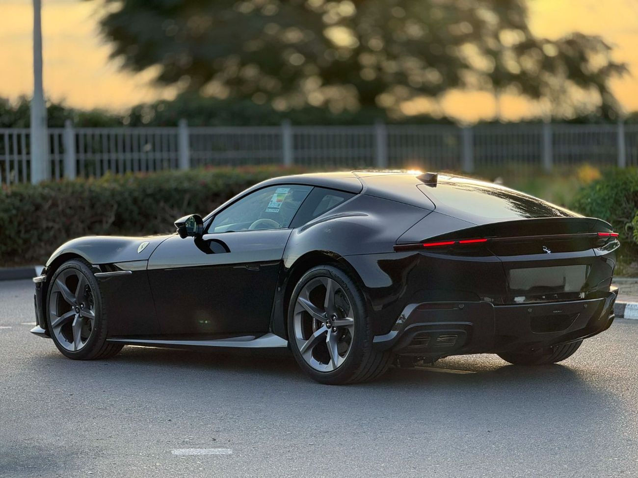 فيراري 12سيلندري GCC SPEC BRAND NEW