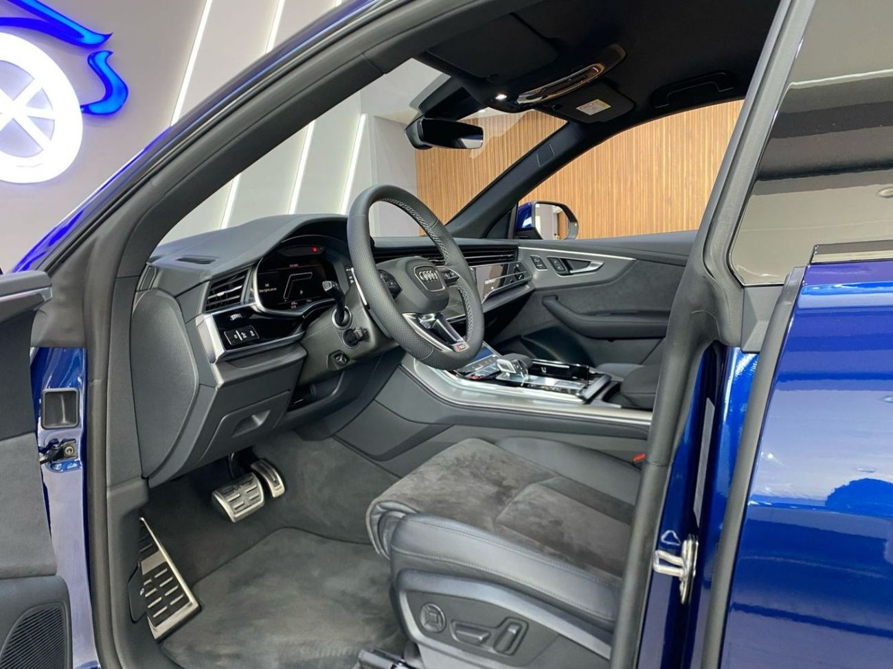 أودي RSQ8 TFSI quattro 4.0L