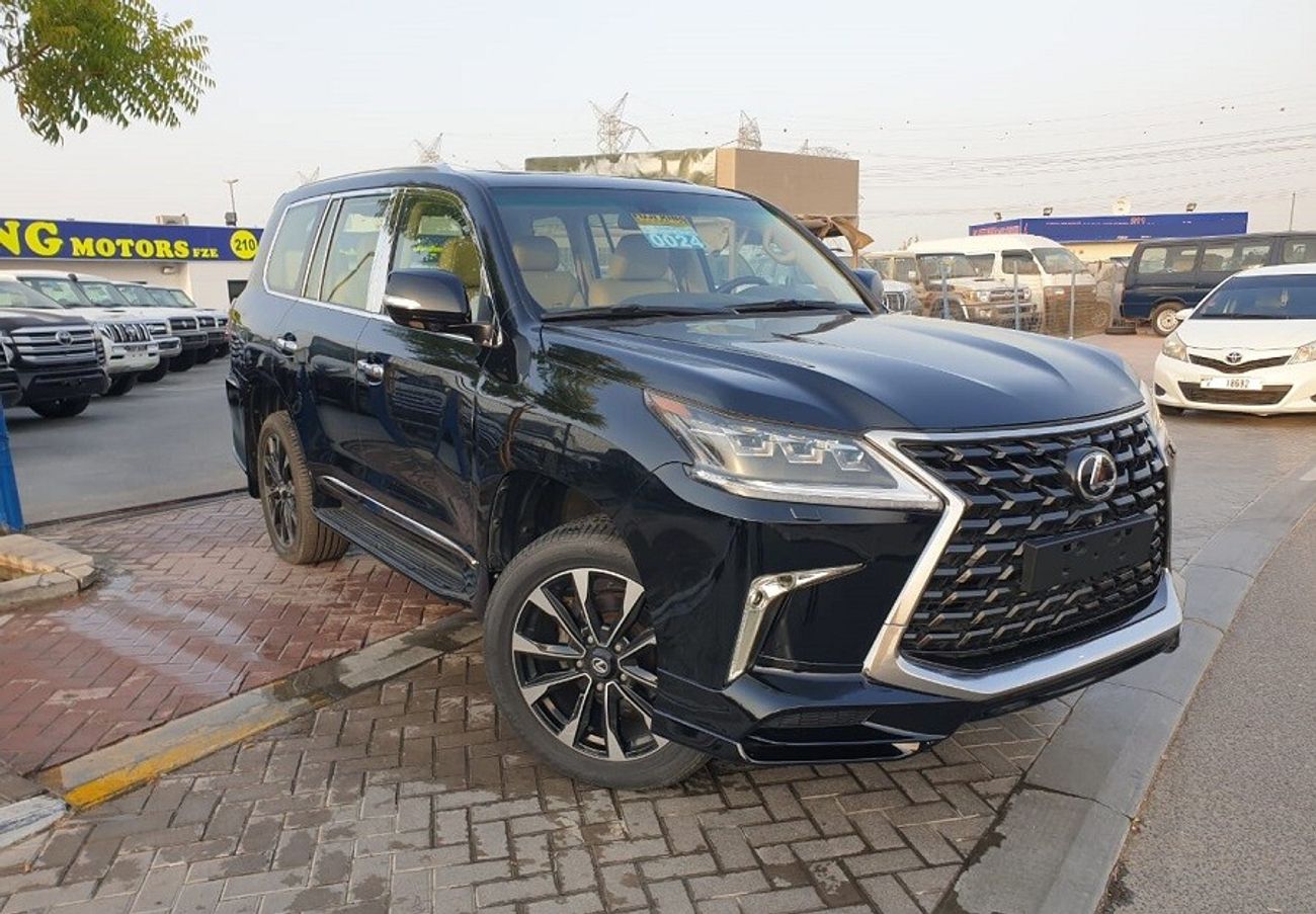 لكزس LX 570 MODIFIED 2020 PETROL EXCELLEN CONDITION