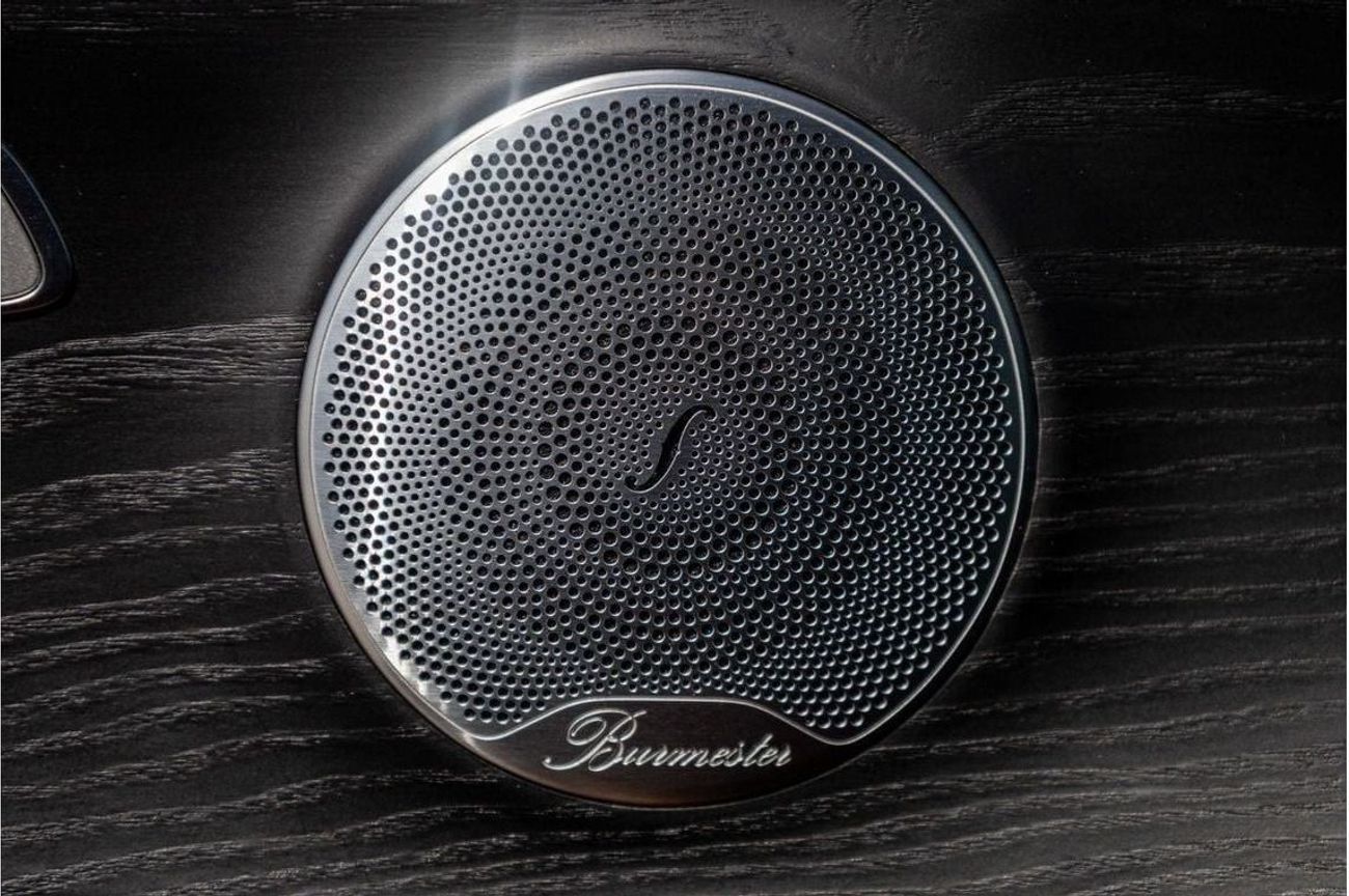 Mercedes-Benz E300 Mercedes-Benz E300 2022 GCC under Agency Warranty and Service Contract with Flexible Down-Paymen