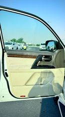 تويوتا لاند كروزر 