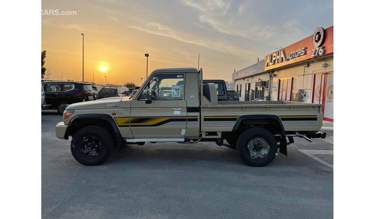 Toyota Land Cruiser Pick Up Toyota Land Cruiser Pick up 4.0L Single Cabin full option (70th Anniversary) 2022YM