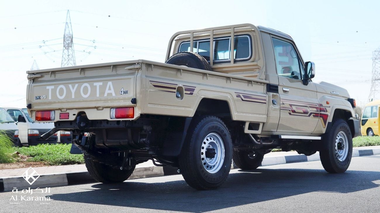 Toyota Land Cruiser Pick Up 4.0L V6 Petrol Engine, Manual Transmission, 4WD with Diff Lock