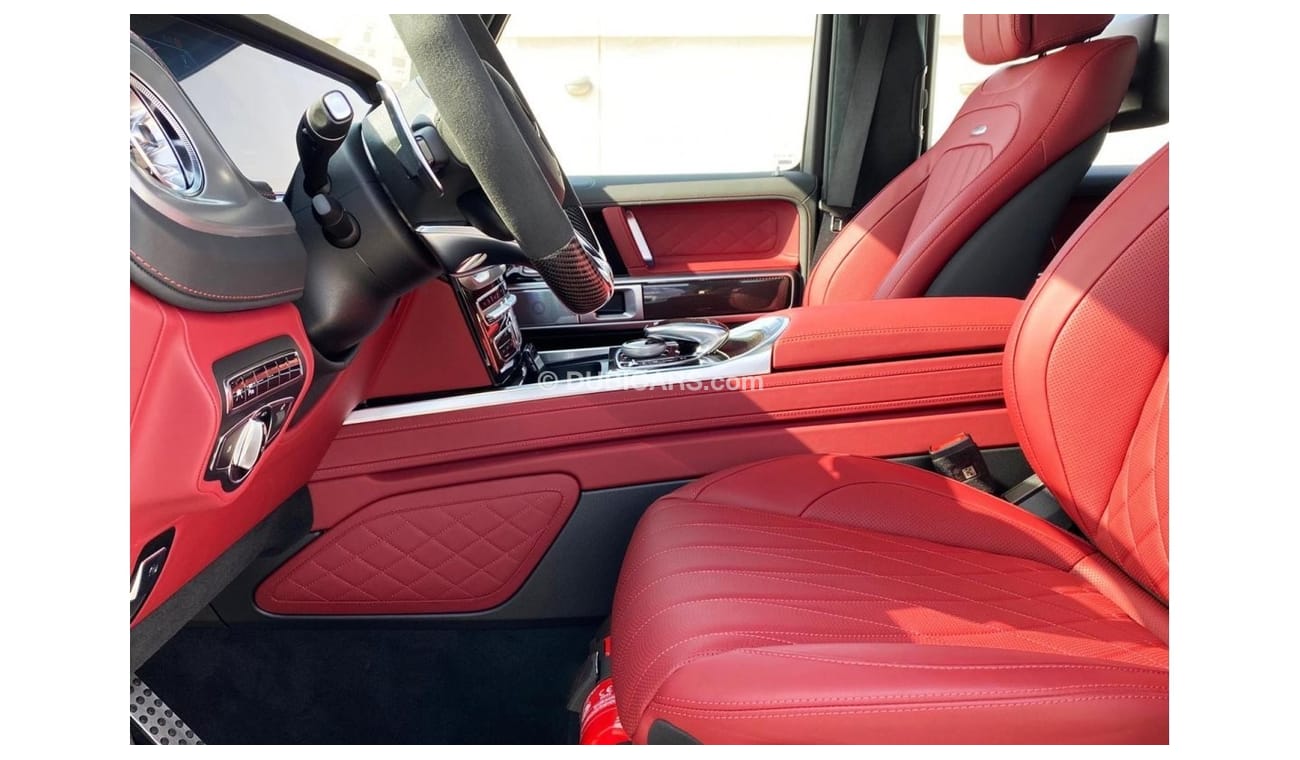 Mercedes-Benz G 63 AMG Double Night Package  Rear Entertainment | Fully Loaded | Under Warranty | GCC