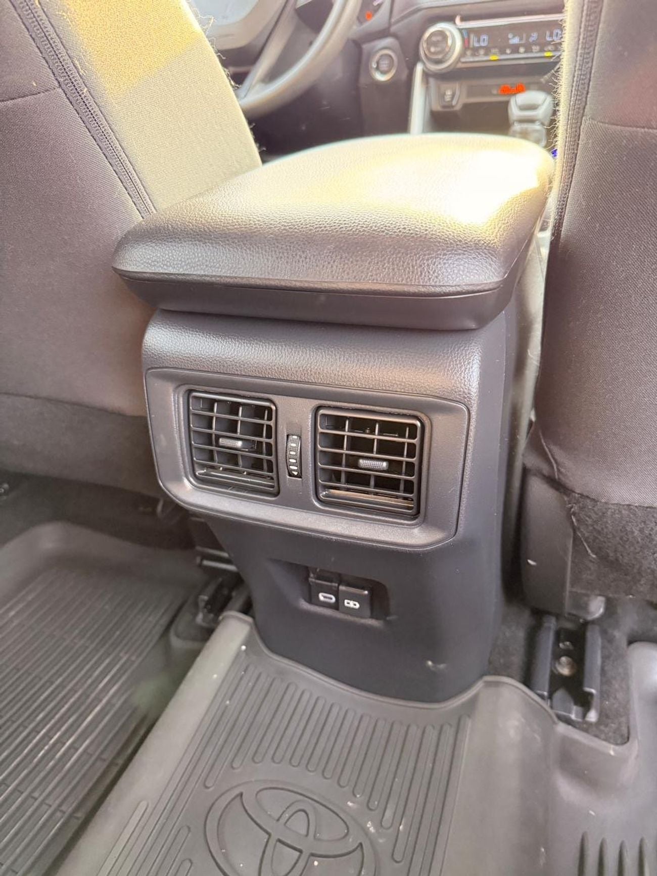 Toyota RAV4 XLE 2.5 AWD push start