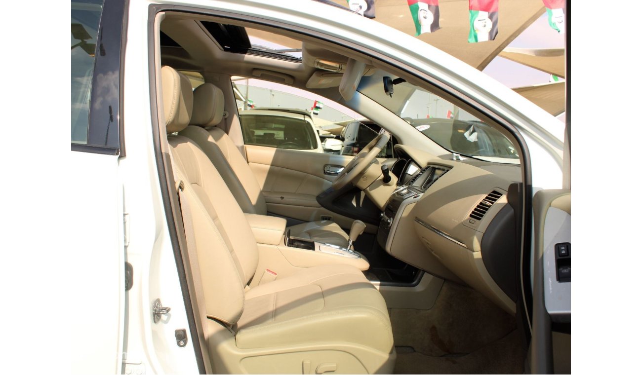 Nissan Murano ACCIDENTS FREE - GCC - V6 - CAR IS IN PERFECT CONDITION INSIDE OUT