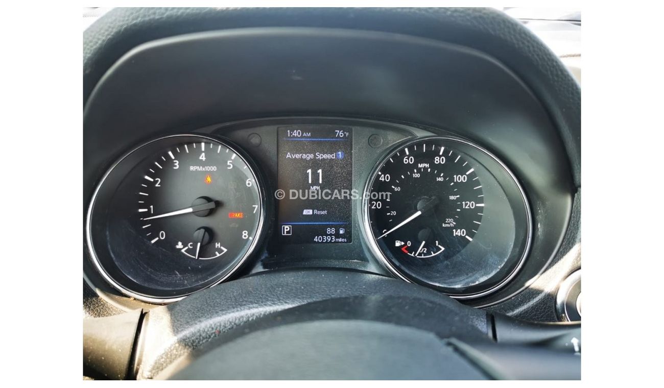 Nissan XTrail SV - AWD