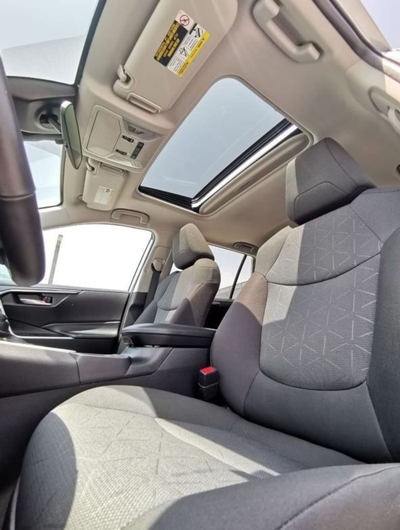 تويوتا راف ٤ TOYOTA RAV4 XLE -2022 - SILVER