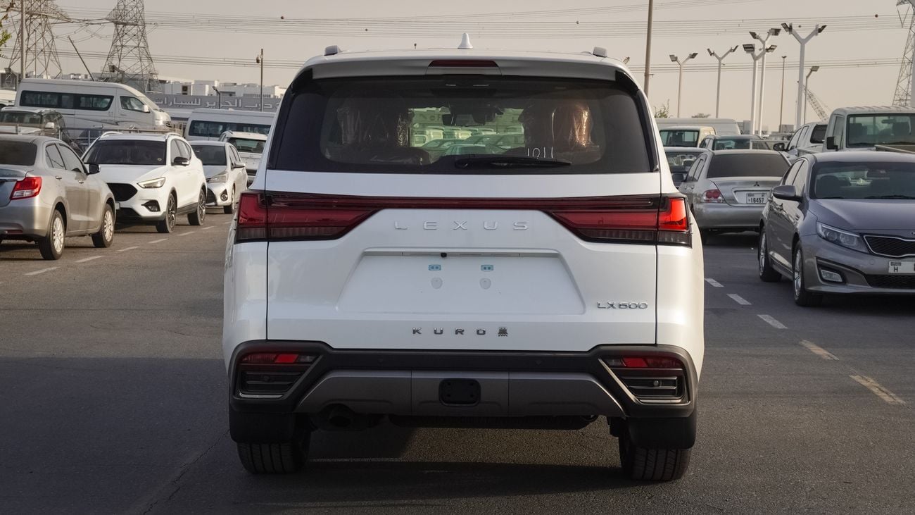 لكزس LX 600 KURO 3 5L V6  4 Seats