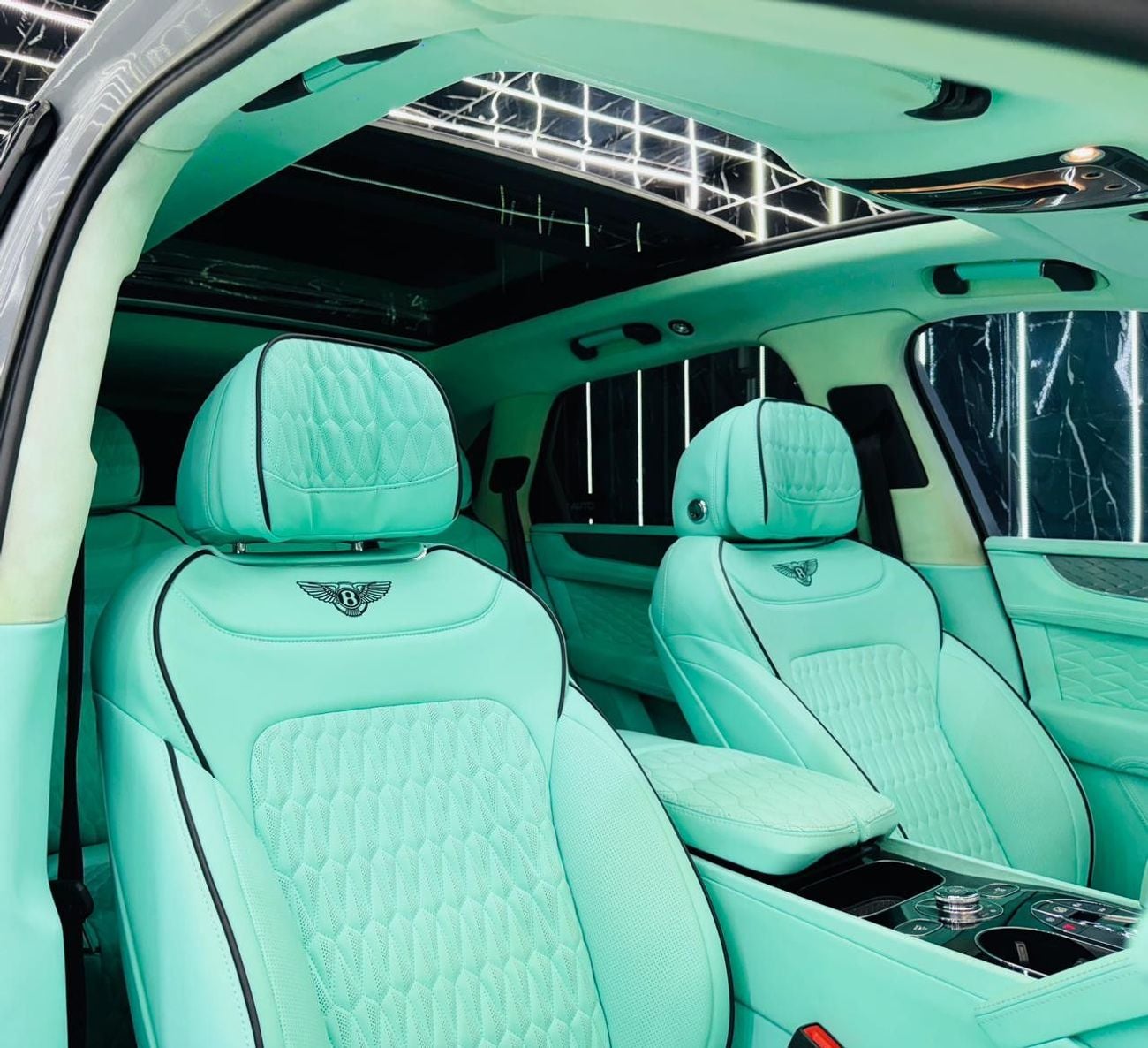 Bentley Bentayga FIRST EDITION
