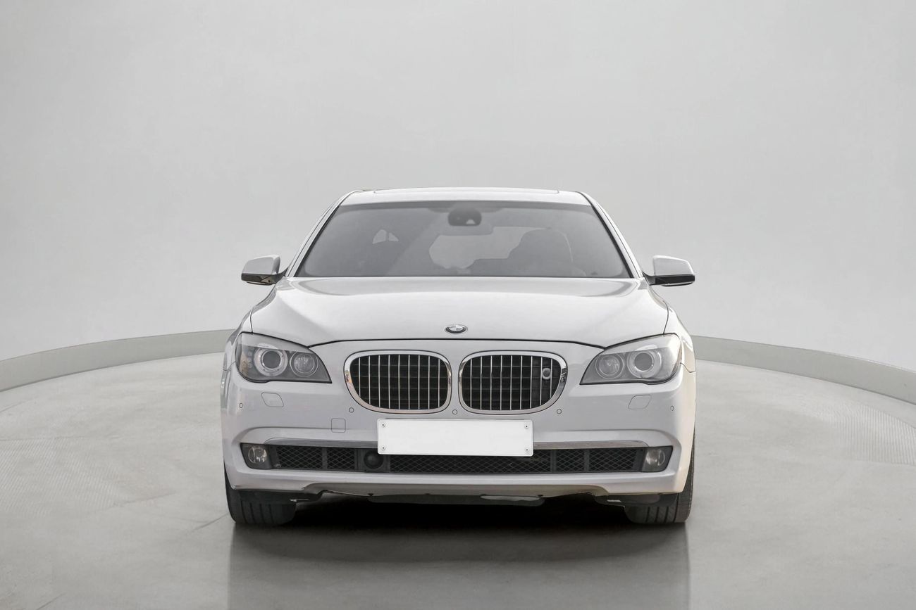 BMW 750Li 4.4L