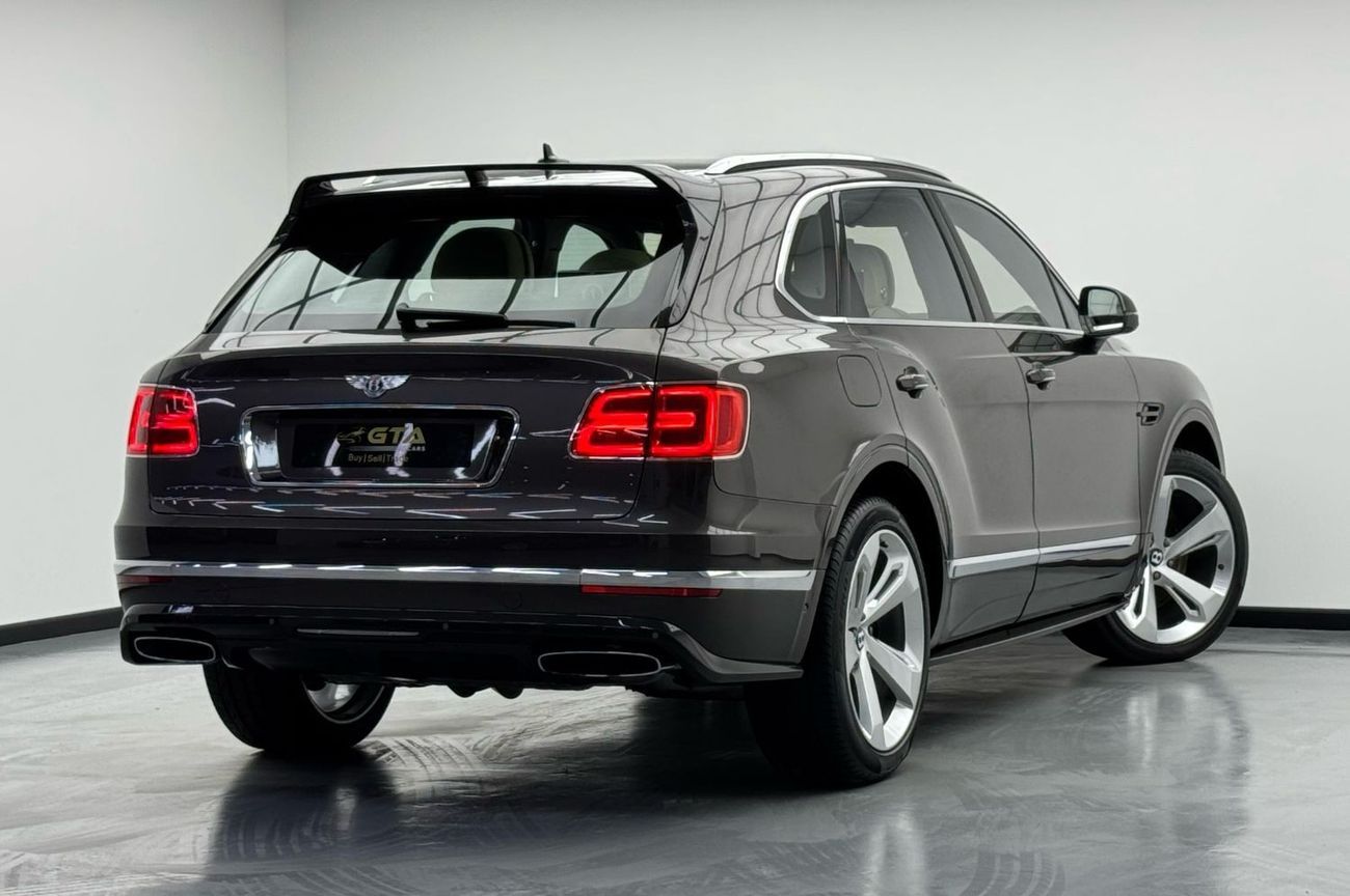 بنتلي بينتايجا First Edition W12 2017 Bentley Bentayga First Edition W12, 2025 Warranty, 2027 Service Pack, Very Lo