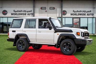 Toyota Land Cruiser S- DLX