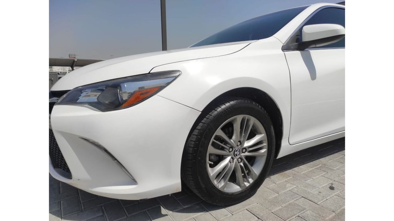 Toyota Camry SE