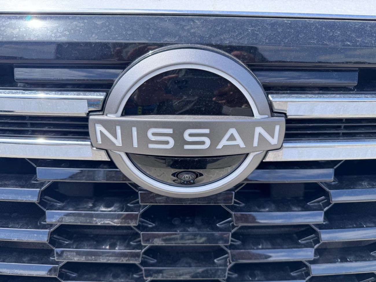 Nissan Patrol SE Platinum City 3.8L Ext _GREYISH GREEN Inter_BURGUNDY)