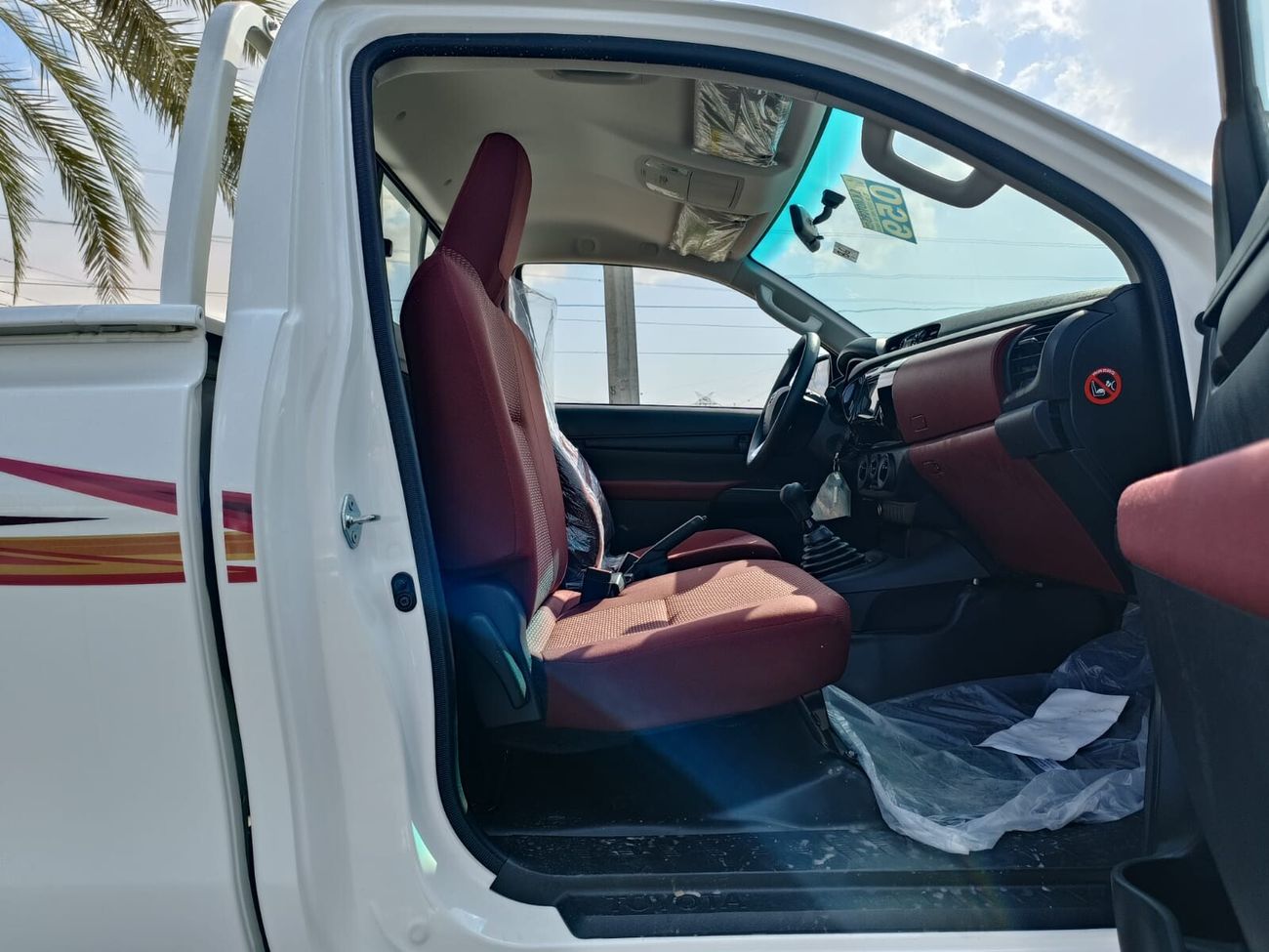 Toyota Hilux 2.7L 4CY PETROL,M/T / SINGLE CABIN / POWER WINDOW / 4WD / CODE # B154397