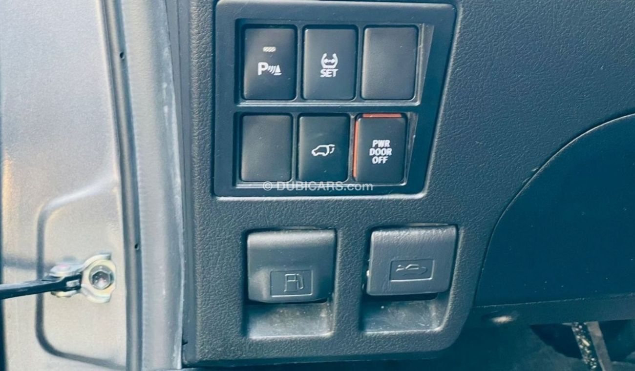 Toyota Fortuner | FACELIFTED TO 2023 | GCC SPECS | 4WD | LEATHER INTERIOR |