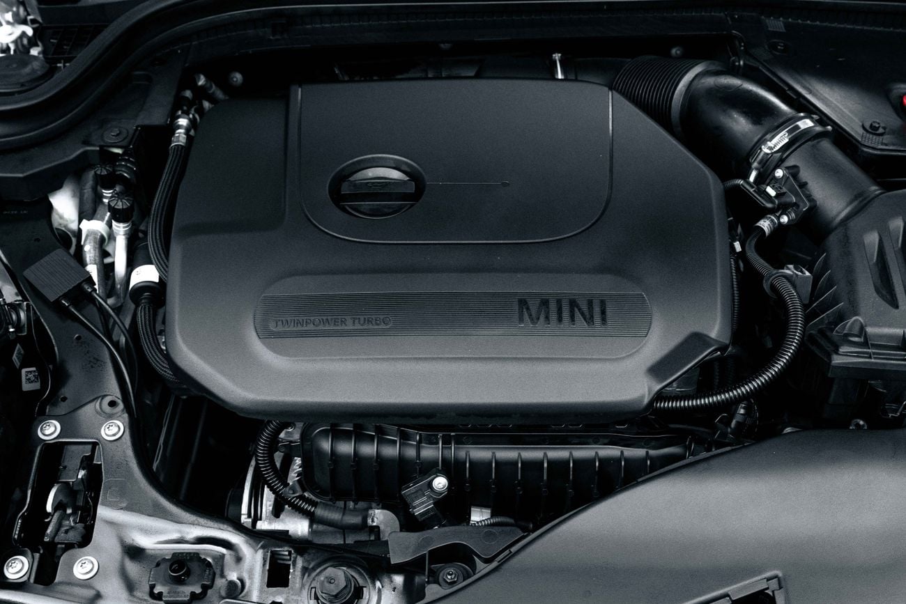 Mini Cooper Cooper | 1,567 P.M | 0% Downpayment | Mini Cooper Agency Warranty & Service!