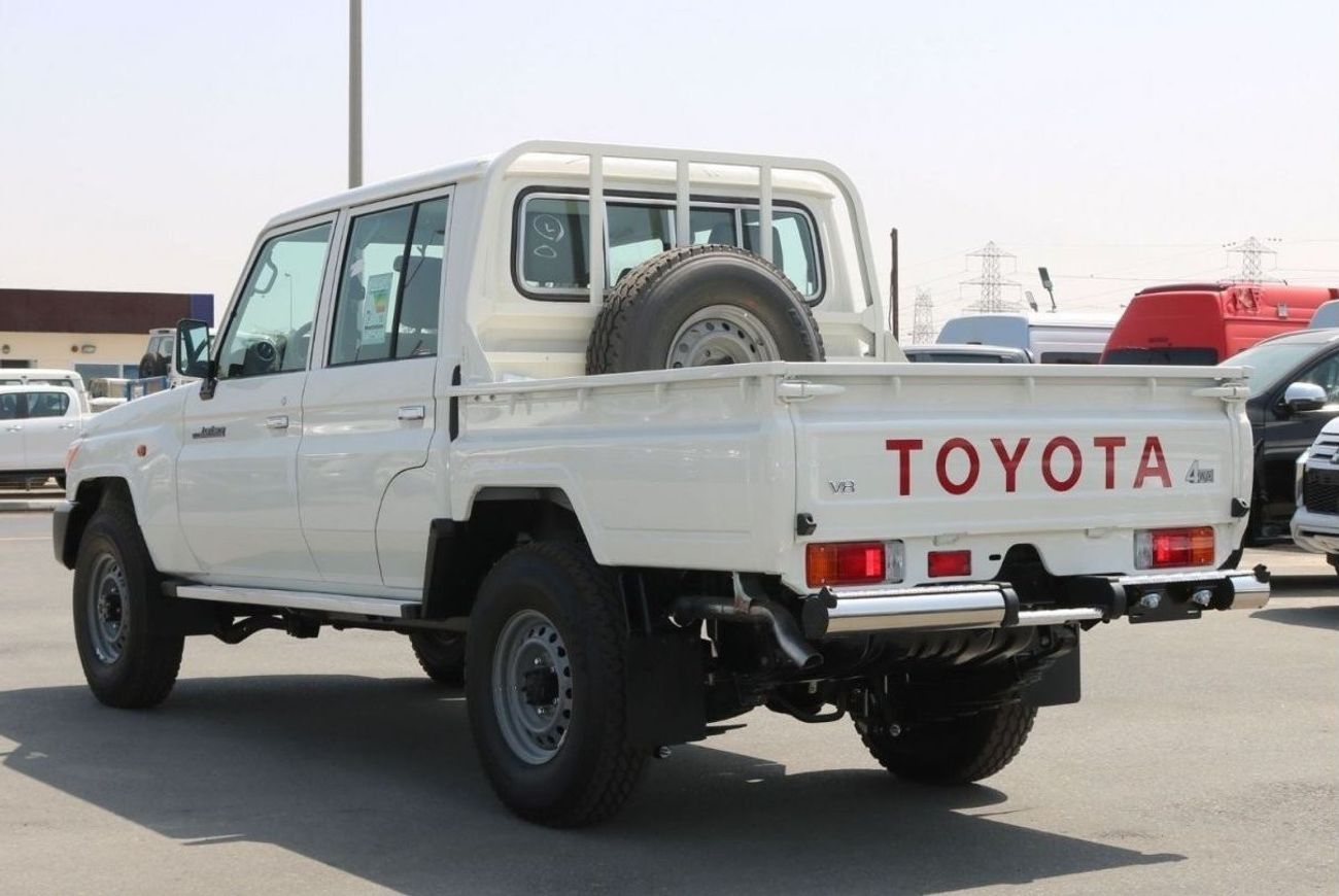 Toyota Land Cruiser Pick Up DC LOWEST PRICE 2022 | LC 79 D/C PICKUP DSL 4.5L V8 WITH POWER WINDOWS EXPORT ONLY