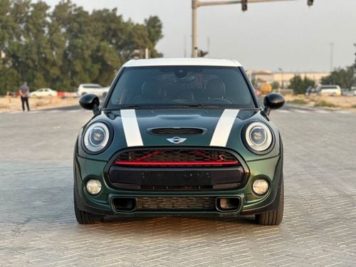 Mini Cooper S MODEL 2015 GCC CAR PERFECT CONDITION INSIDE AND OUTSIDE FULL OPTION PANORAMIC ROOF LEATHER SEATS