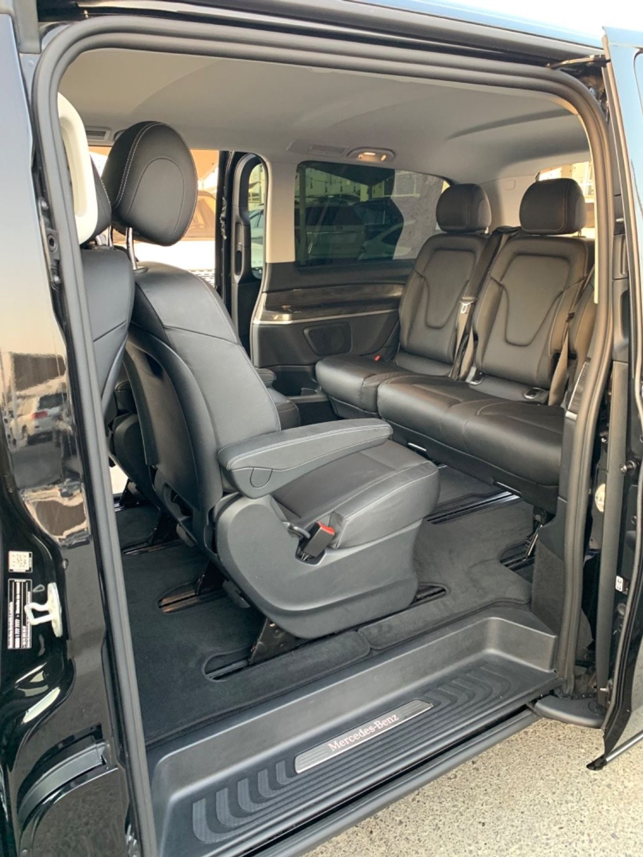 مرسيدس بنز V 300