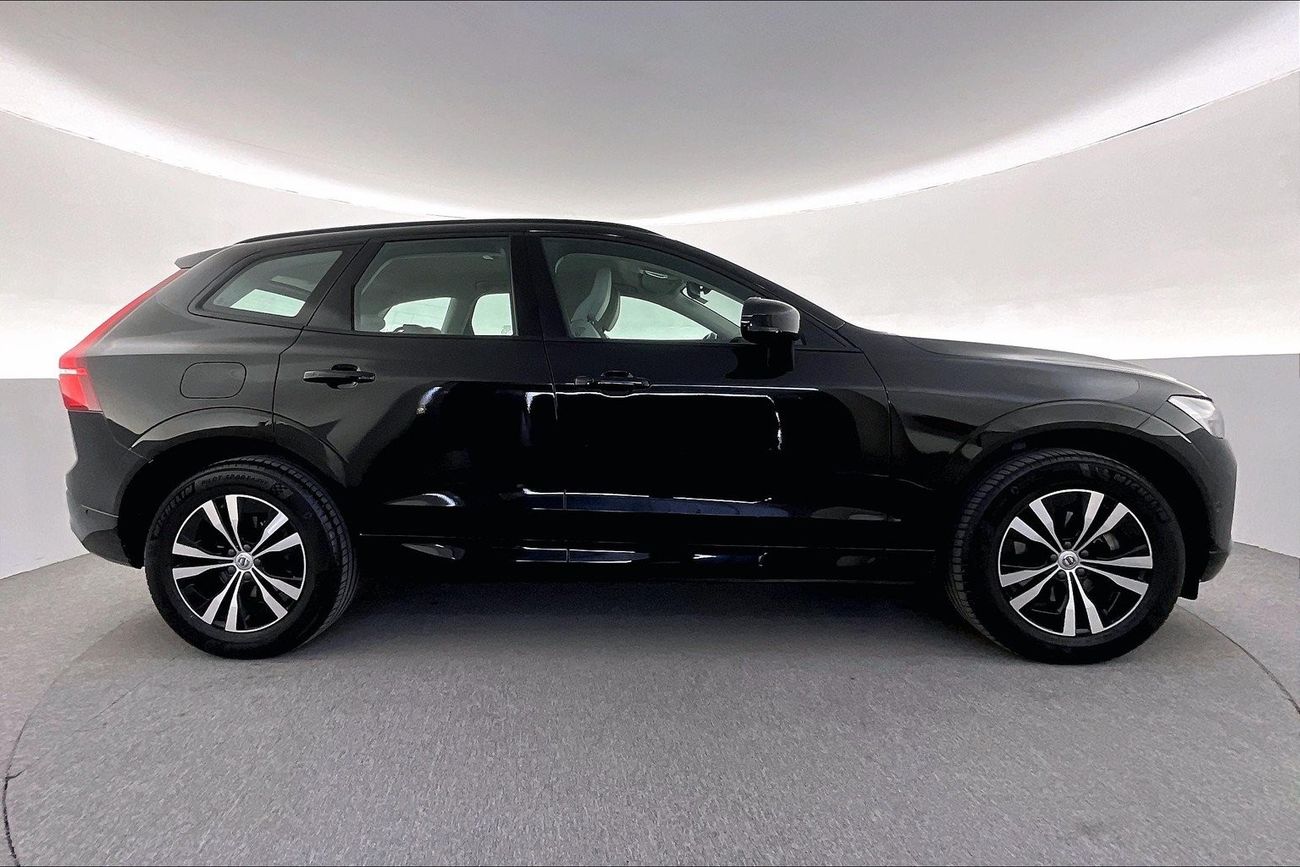 Volvo XC40 T4 Momentum | Guaranteed Warranty | 0 Down Payment