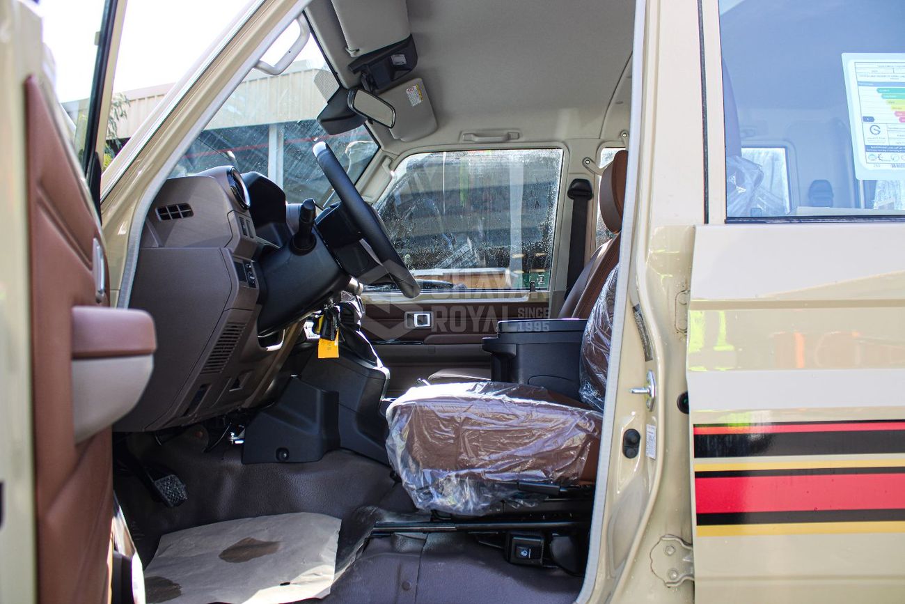 تويوتا لاند كروزر بيك آب LC79 4.0L V6 PETROL LX-Z1 4WD AT DC 2025MY