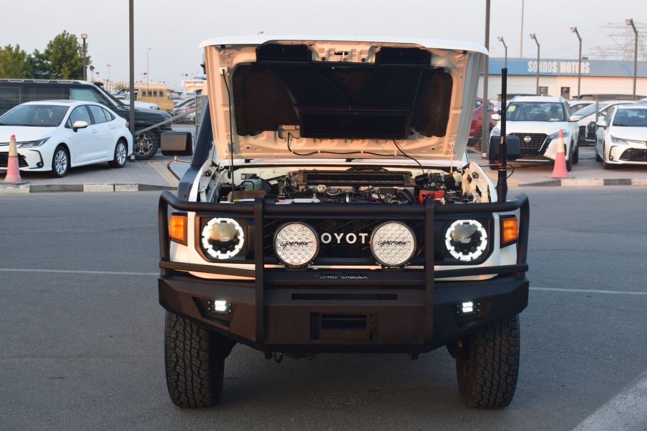 تويوتا لاند كروزر بيك آب Double Cabin 4.5L