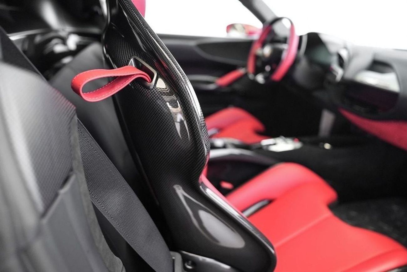 Ferrari SF90 Stradale Ferrari SF90 Stradale Assetto Fiorano